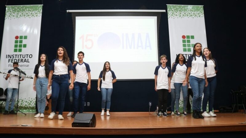 Alunos de SJB participam de Encontro Internacional de Astronomia e Astronáutica