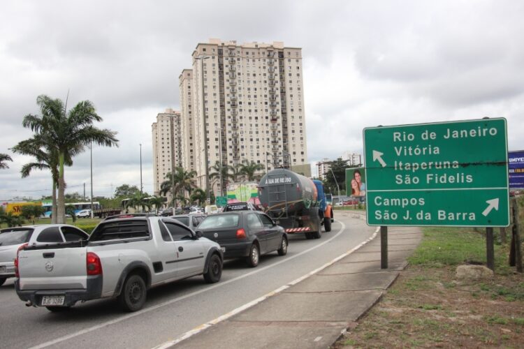 Obras: Arteris muda sinalização no trecho urbano da BR-101 Campos