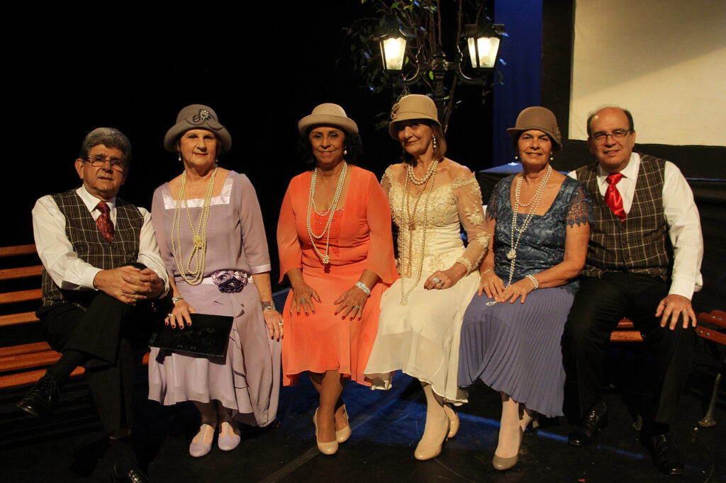 grupo boa noite amor teatro trianon campos rj