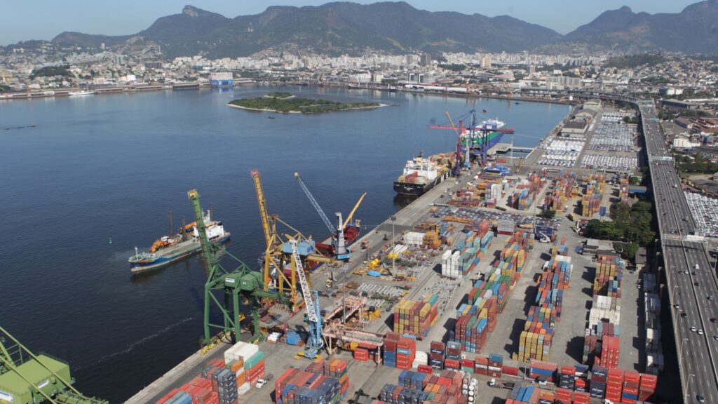 Balança comercial do Rio de Janeiro registra superávit de US$ 6,9 bilhões no primeiro semestre de 2023 superavit rio campos rj