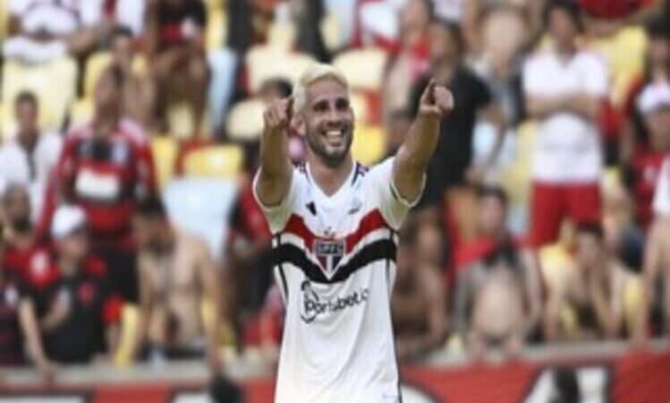 São Paulo sai na frente do Flamengo na primeira partida da final da Copa do Brasil