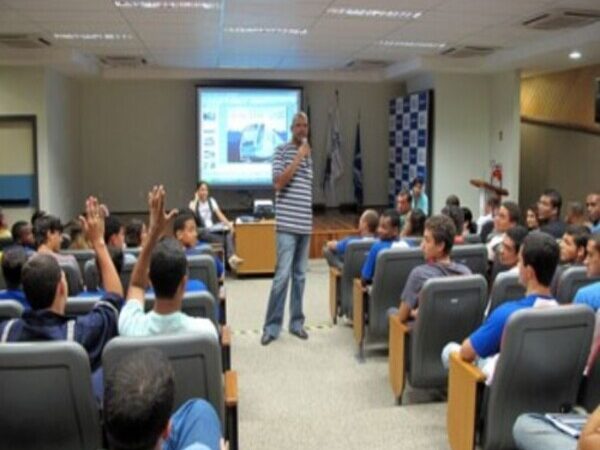 Macaé: inscrições prorrogadas para 80 vagas gratuitas no ensino Firjan Sesi Senai