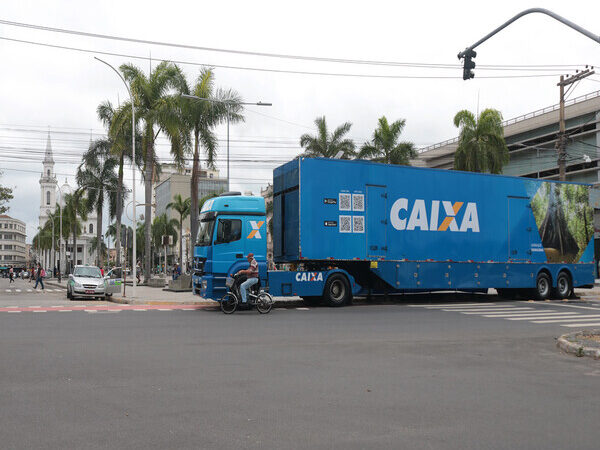 Caminhão da Caixa em Campos para renegociação de dívidas com descontos de até 90%