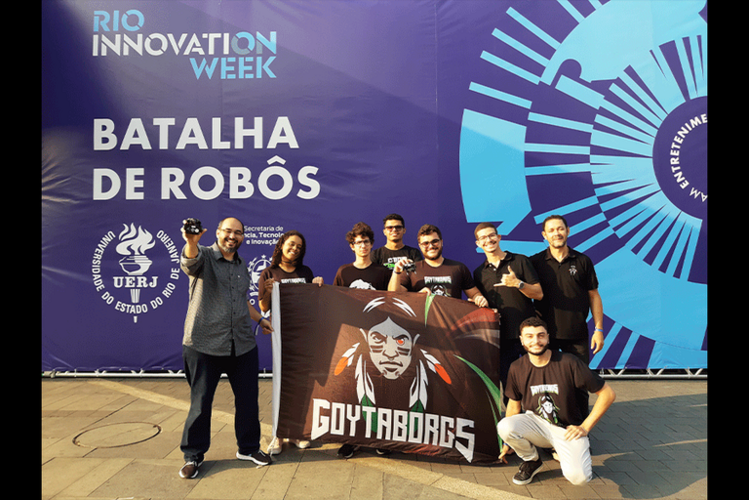Após vencer batalha de robôs no Rio Innovation Week, equipe Goytaborgs do IFF vai competir nos EUA