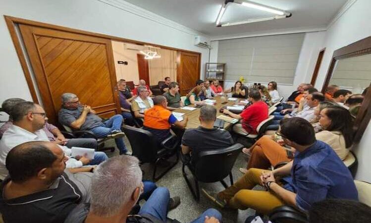 Em SJB prefeita reúne Gabinete de Ação Integrada e traça estratégias em caso de fortes chuvas