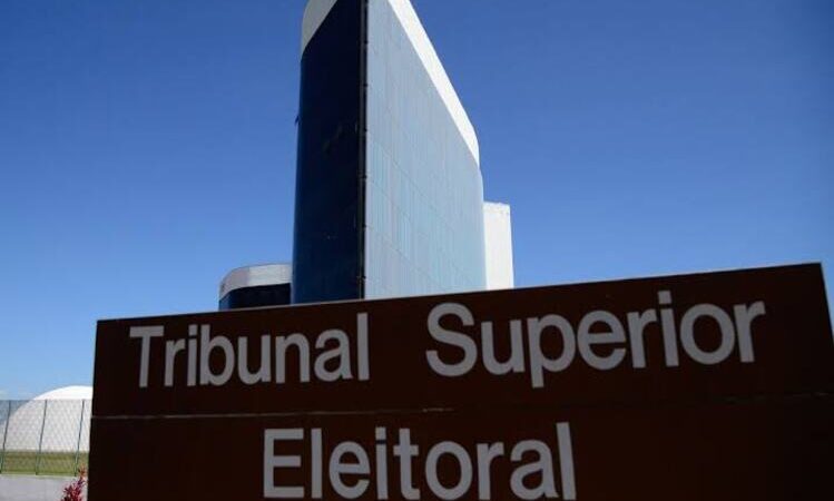 TSE aprova regras para restringir live eleitoral em residência oficial