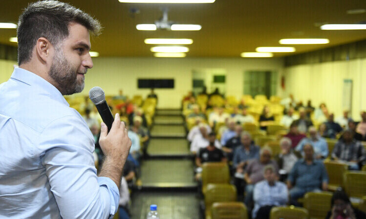 Governo de Campos vai criar linha de crédito para o agronegócio