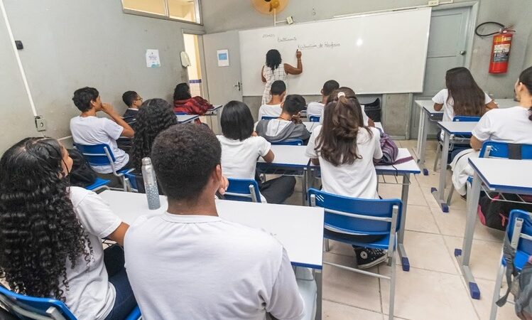 Mais 183 professores são nomeados pelo Governo do Estado