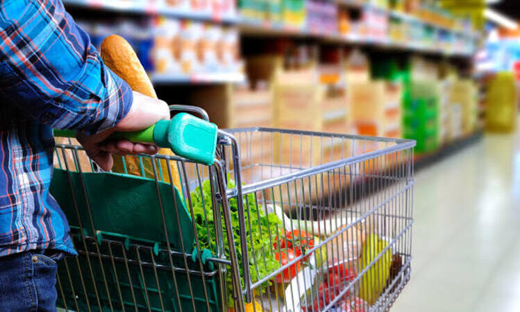 Comércio fechado segunda-feira, mas supermercados abrirão em Campos