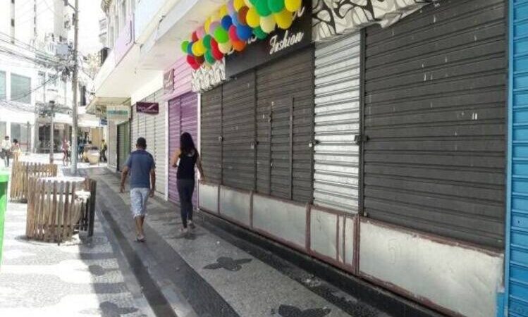 Lojas em Campos não poderão abrir no feriado de quarta-feira