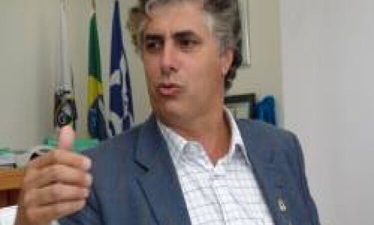 Recomendação do MP pede que Macaé apure possível desvio de finalidade na cessão do ex-prefeito Riverton Mussi
