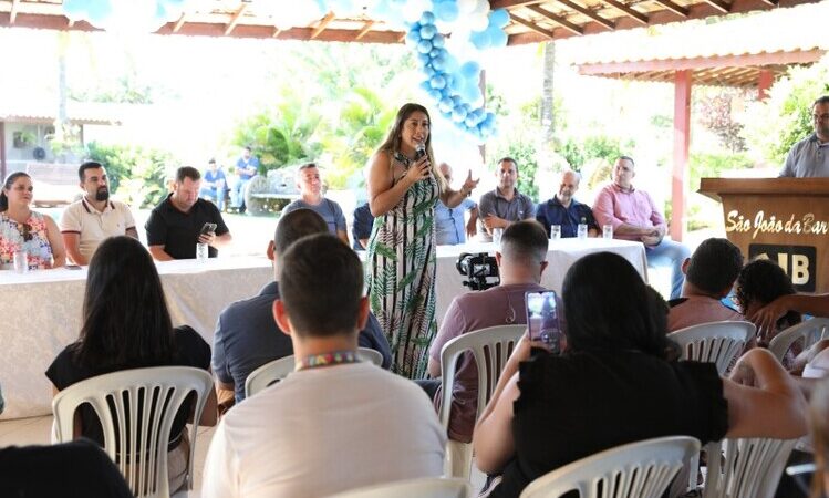 Prefeita de SJB inaugura Centro de Equoterapia em parceria com a Apae