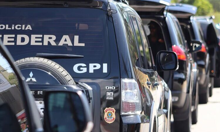 Polícia Federal investiga participação de deputada em milícia do Rio 