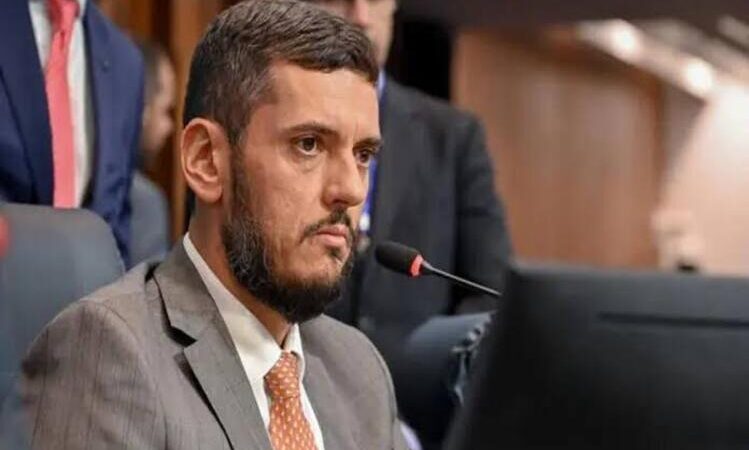 Bacellar diz que Universidade da Baixada é estratégia para qualificação profissional