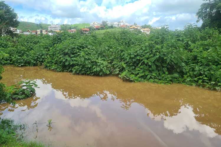 Em Itaperuna Rio Muriaé estabiliza e a tendência é que comece a baixar