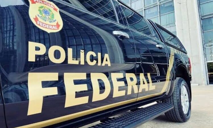 Lesa Pátria faz busca e apreensão na casa do deputado Carlos Jordy