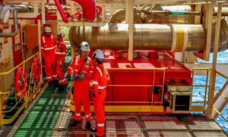 Chinesa CNOOC arrematou na Bacia de Campos 500 mil barris de petróleo do pré-sal