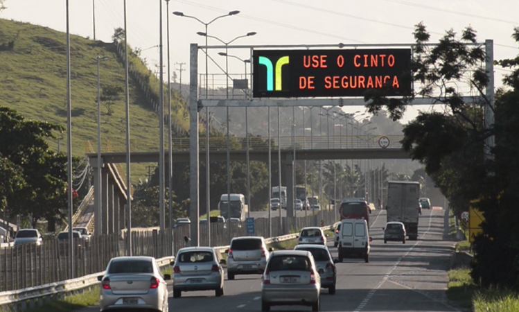 Cerca de 1 milhão de veículos são esperados na BR-101 no Carnaval