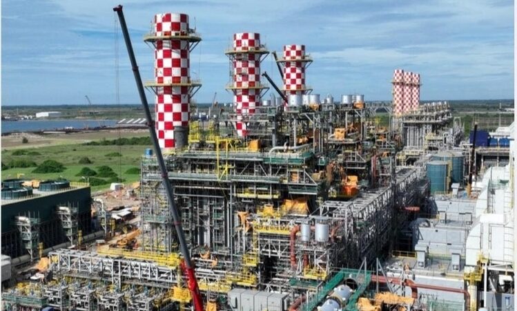 Prefeita de SJB se reúne com representantes dos construtores da GNA II
