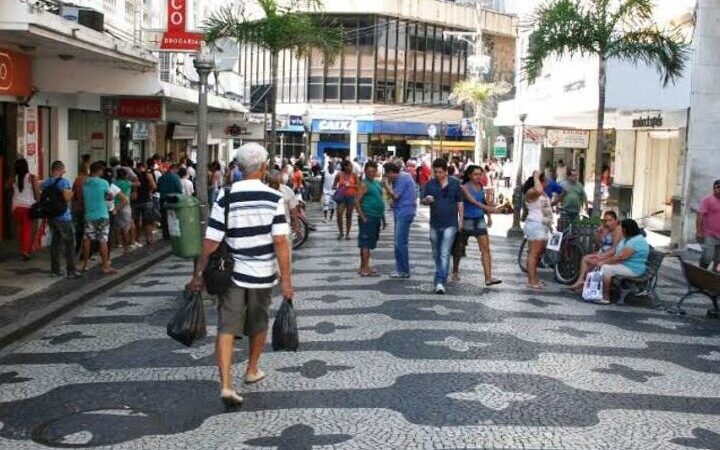 Lojas em Campos poderão abrir durante o Carnaval