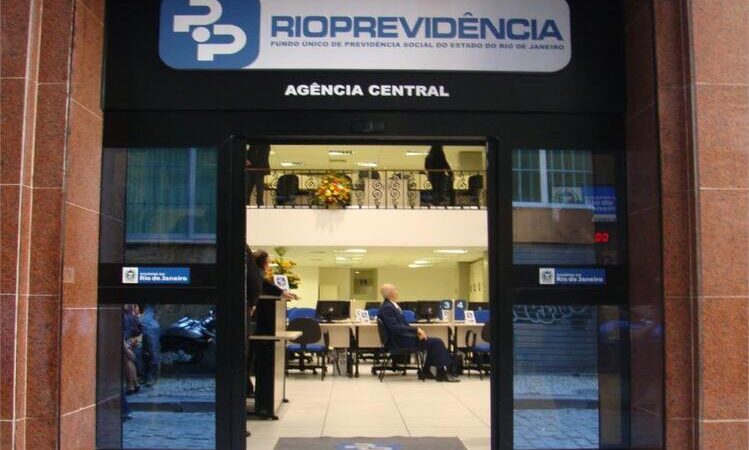 Pelo menos 6 mil pensionistas do Rioprevidência podem ficar sem receber
