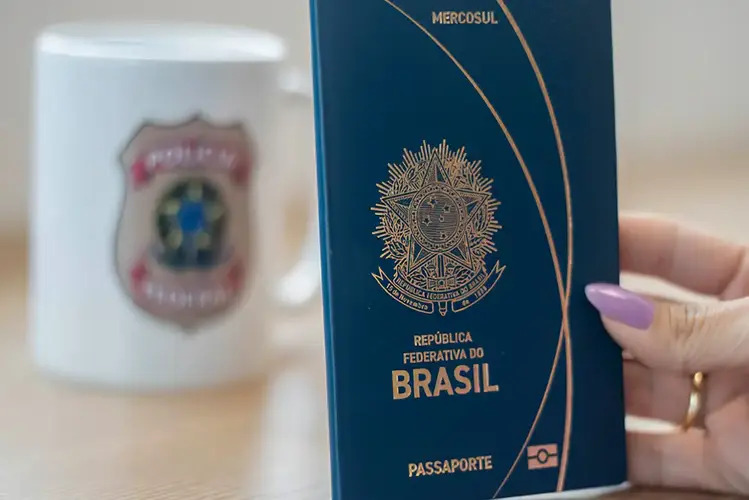 Polícia Federal retoma agendamento online para emissão de passaporte