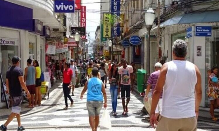 Comércio de Campos autorizado a funcionar nos feriados de Tiradentes e São Jorge