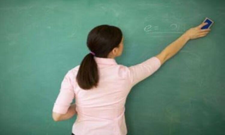 Cláudio Castro nomeia mais 139 professores