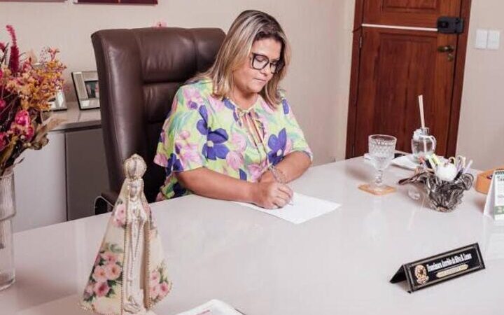 Prefeita de SFI define banca de concurso público