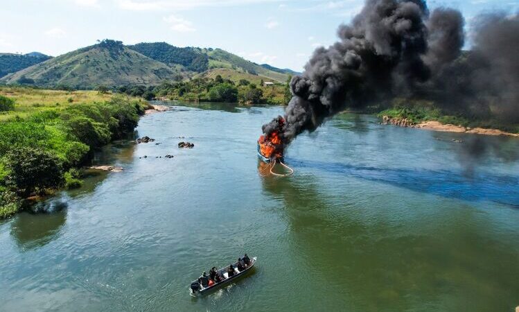 Operação entre Inea, PF e Polícia Ambiental reprimem captura ilegal de ouro no Paraíba, em São Fidélis