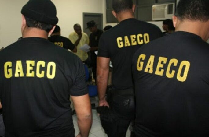 GAECO/MP cumpre mandado contra ex-diretora de escola pública de Campos por desvio de verbas
