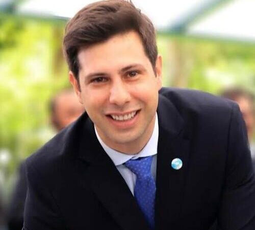 Rafael Piciani assume mandato na Alerj