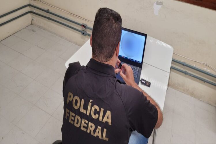 PF reprime abuso e exploração sexual infantil, em Rio das Ostras