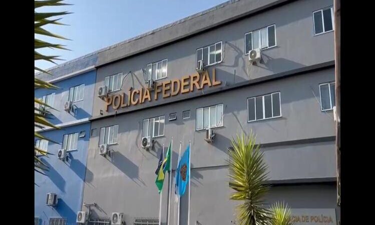PF prende homem suspeito de latrocínio, em Rio das Ostras