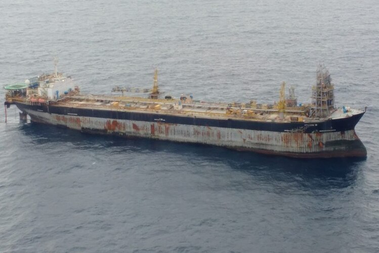 Terceira amarra da P-38 rompe em menos de um mês e produção é interrompida