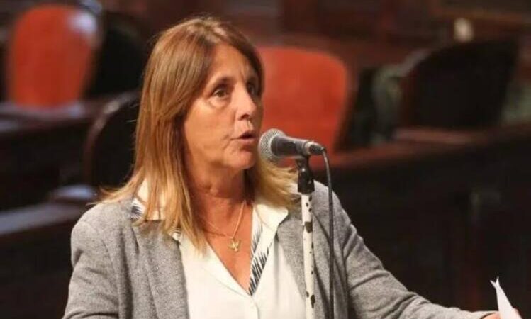 Lucinha, deputada estadual, perde mandato por desvio de verba