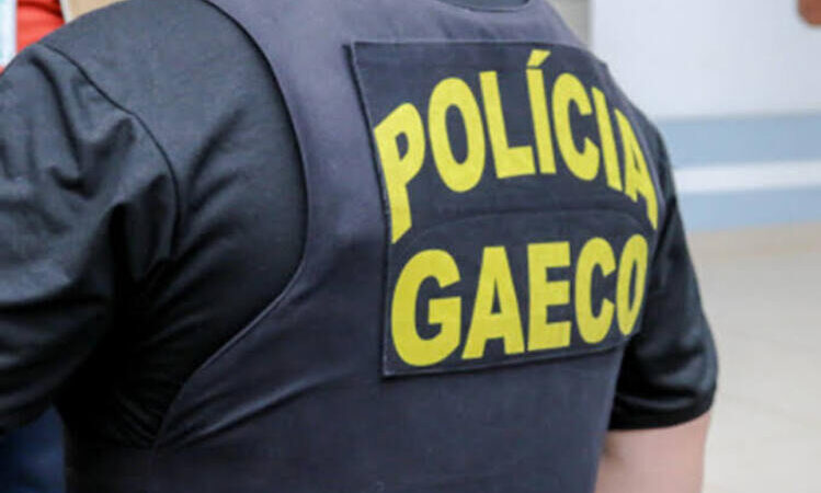 MP cumpre mandados de prisão contra policiais civis em São Pedro da Aldeia