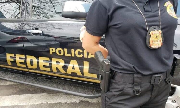 Dois homens são presos pela PF em Macaé e Rio das Ostras por tráfico e estelionato