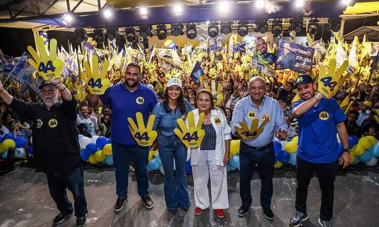 Madeleine recebe apoio de Carla Machado em Campos