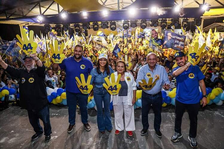 Madeleine recebe apoio de Carla Machado em Campos