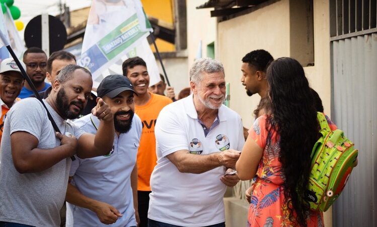 Armando e Marcinho recebem mais apoios durante caminhada, em Sítio Quissamã