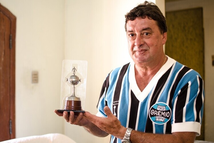 Sanjoanense César, ex-jogador Grêmio, morre aos 68 anos