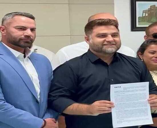 Wladimir Garotinho assina contrato com a Caixa para 200 casas do Minha Casa, Minha Vida