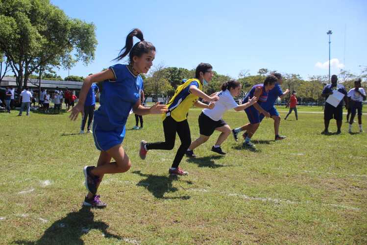 Federal Kids e paraesporte promovem atividades esportivas na Uenf