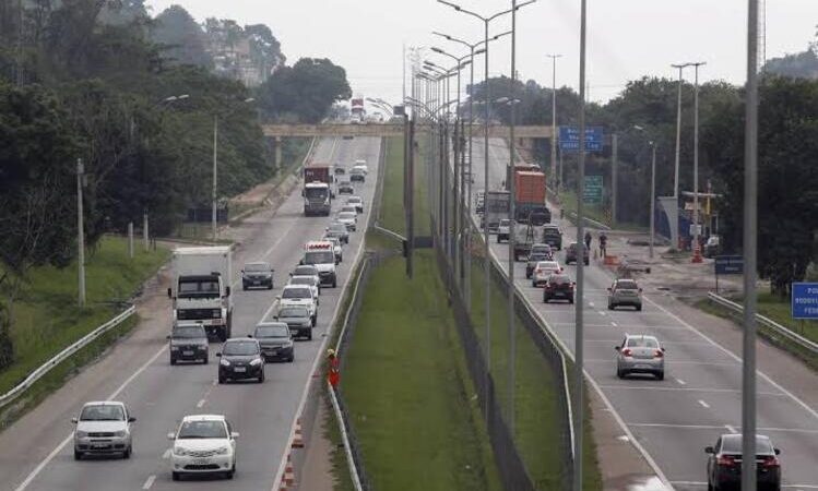 BR-101 deve receber mais de 370 mil veículos no período do Réveillon