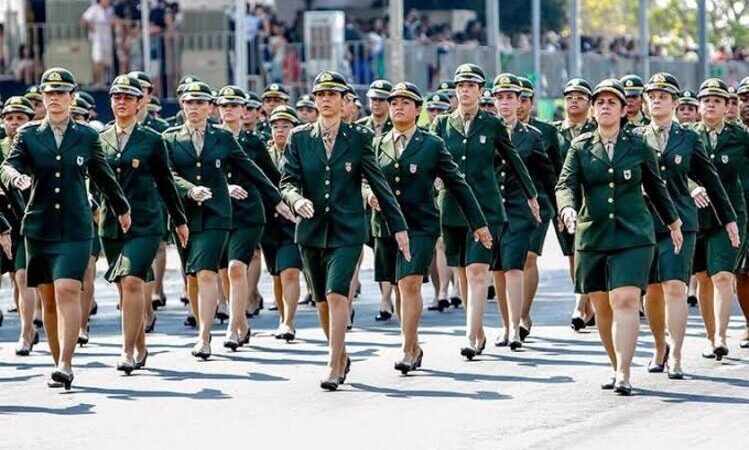 Mulheres poderão se alistar nas Forças Armadas a partir de janeiro