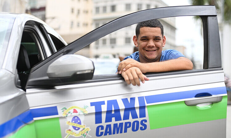 Fundecam Táxi: Prefeito sanciona lei que cria linha de crédito para taxistas