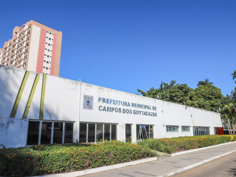 Pacote de maldades: Prefeitura de Campos também reajusta taxa de iluminação pública