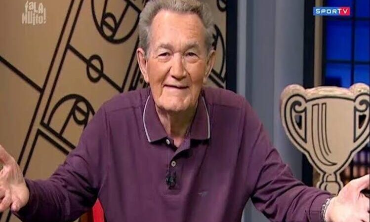 Morre no Rio Léo Batista, aos 92 anos