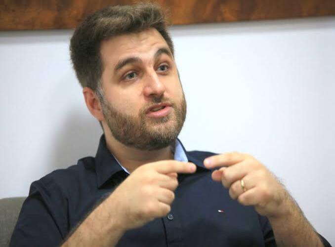 Wladimir autoriza mais um reajuste de “rotina” em Campos, agora foi do IPTU